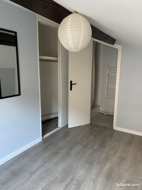 Appartement à louer, 45m², Solignac