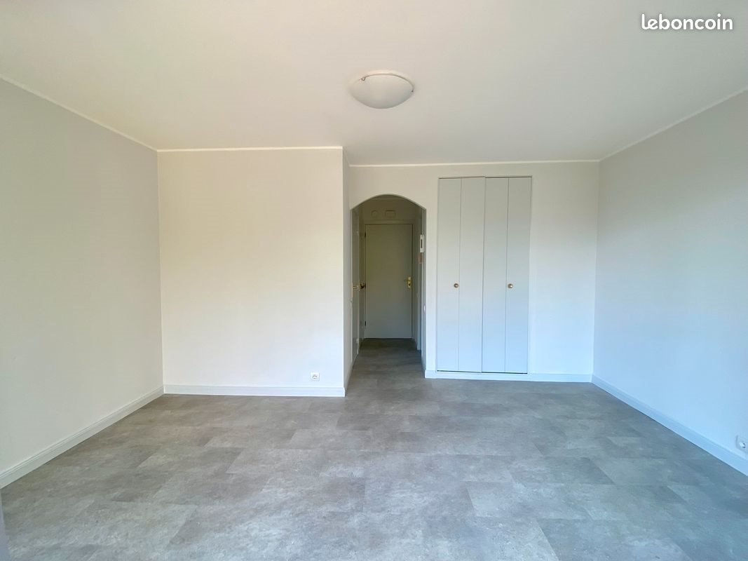 Appartement à louer, 22m², Menton