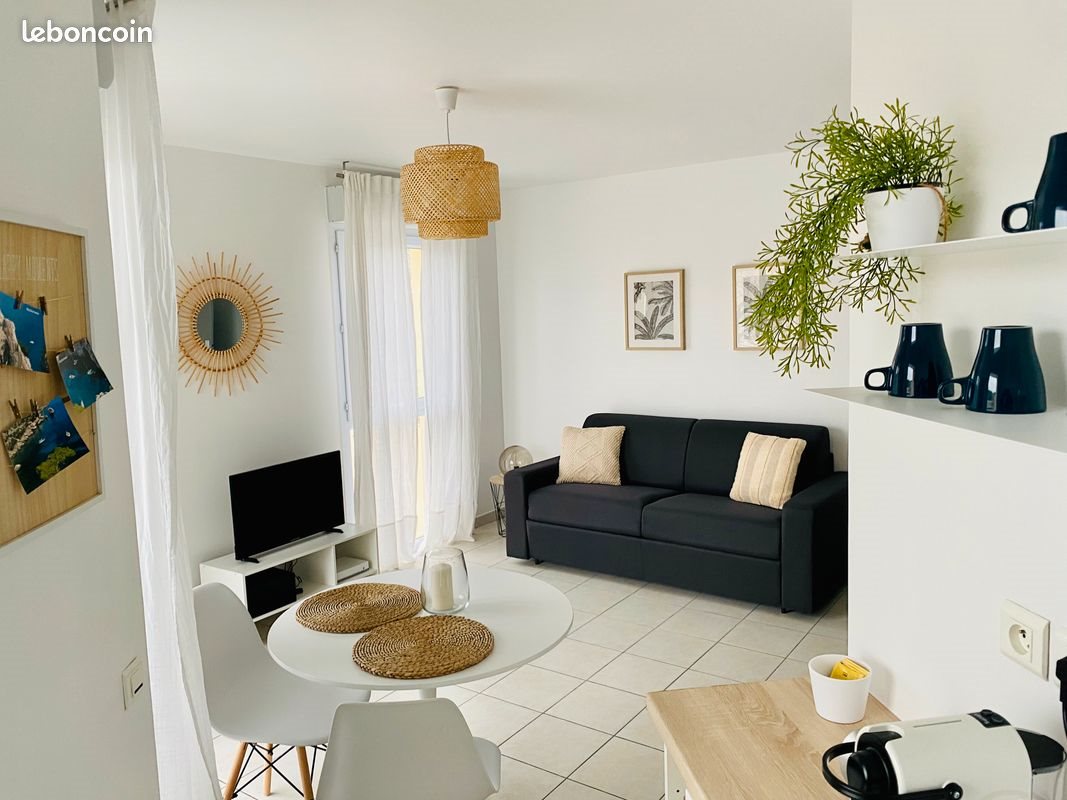 Appartement à louer, 25m², Marseille 8ème