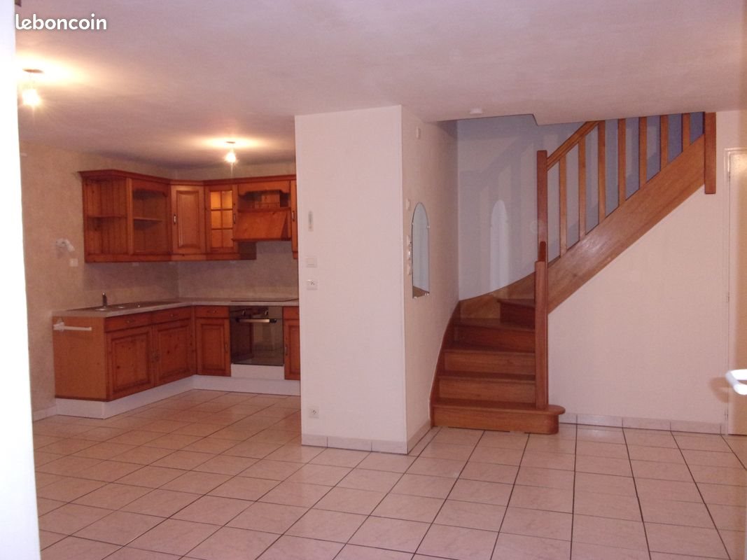 Appartement à louer, 80m², Guémené-sur-Scorff