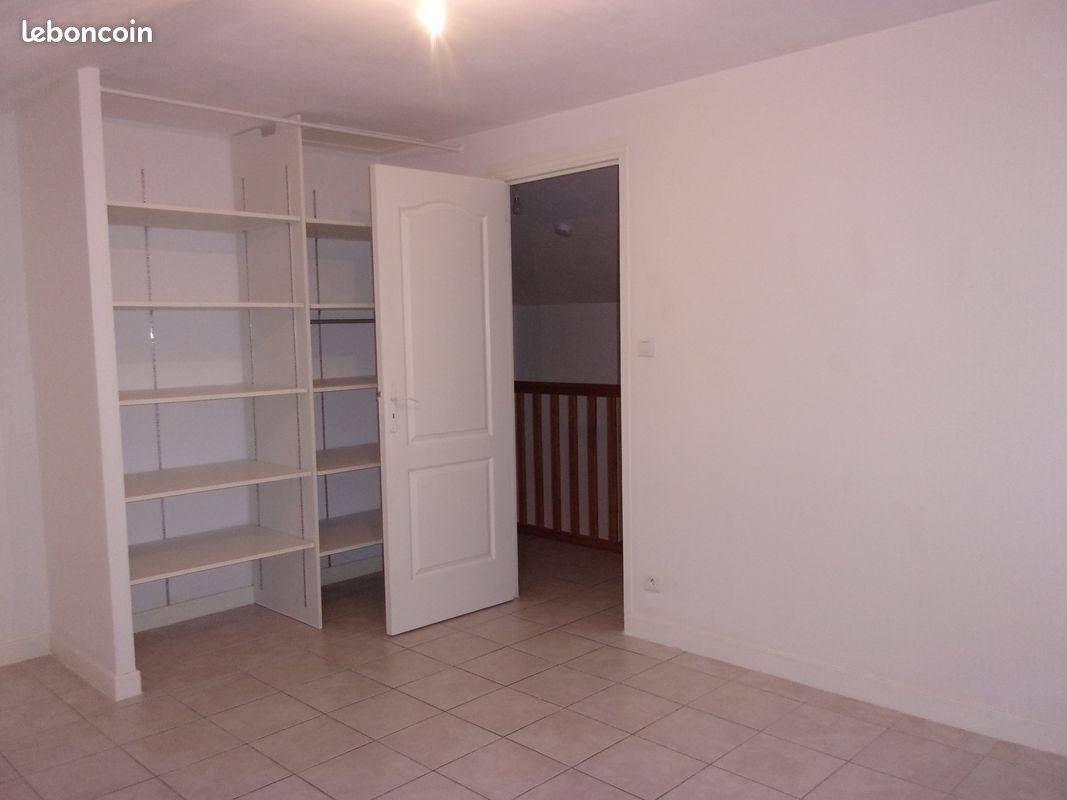 Appartement à louer, 80m², Guémené-sur-Scorff