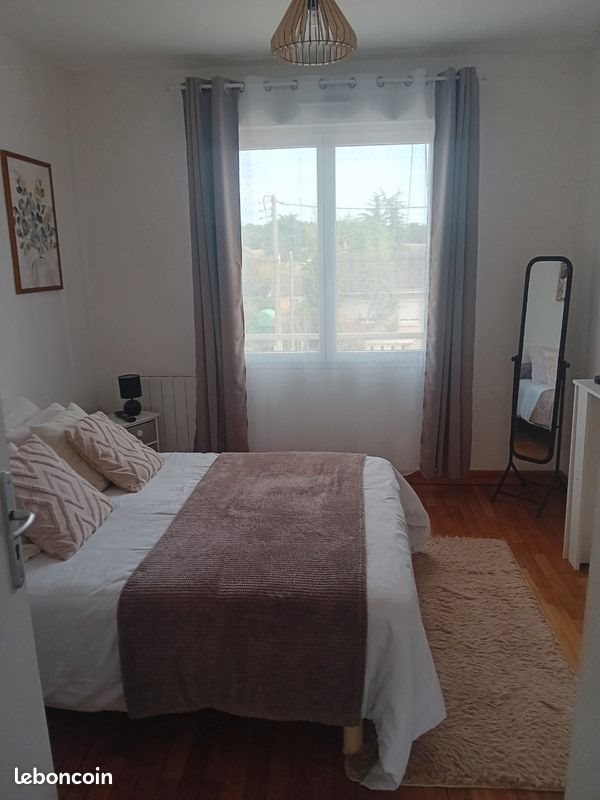 Appartement à louer, 62m², Descartes