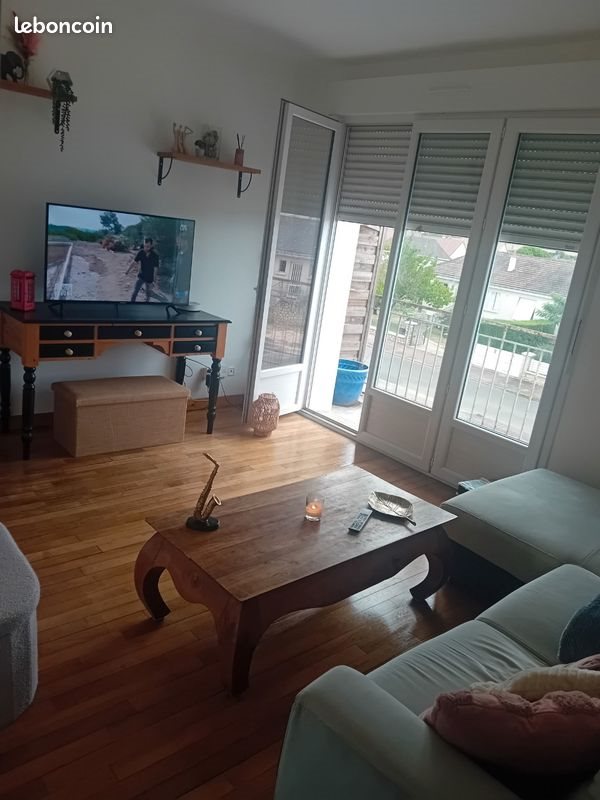 Appartement à louer, 62m², Descartes