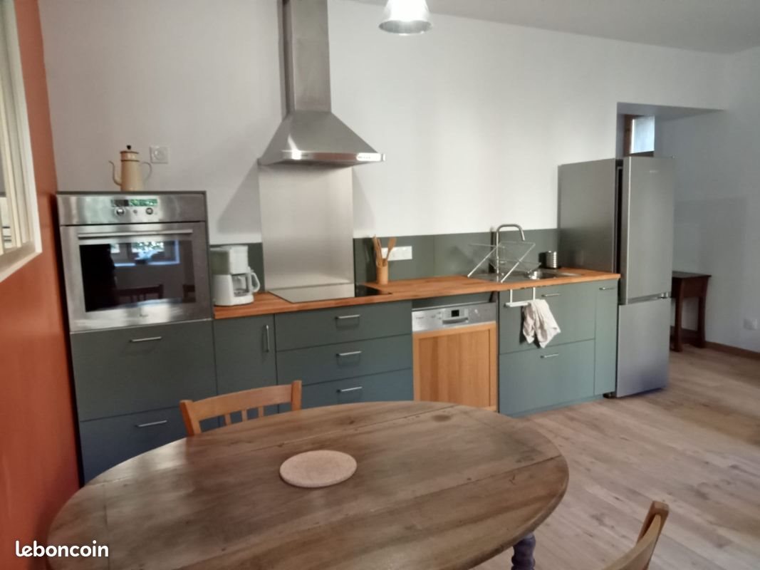 Appartement à louer, 57m², Lyas