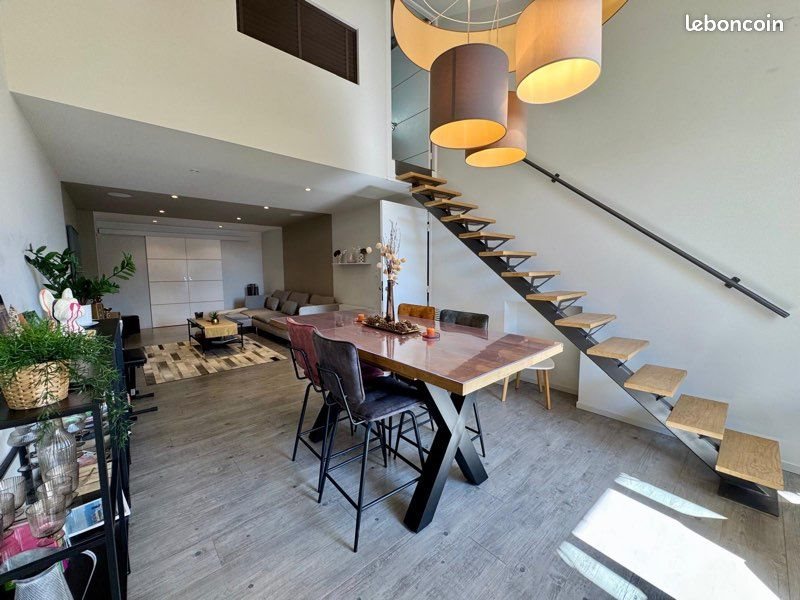 Appartement à vendre, 143m², Mâcon