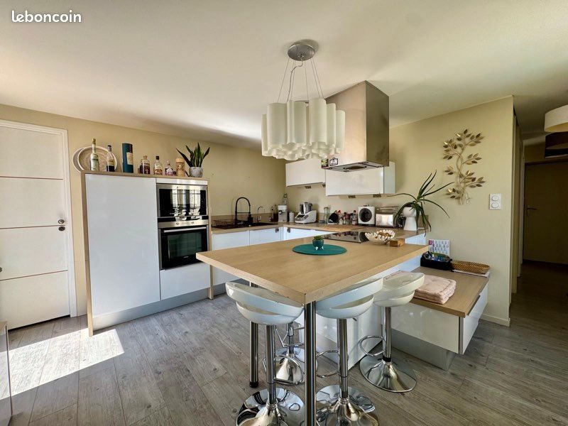 Appartement à vendre, 143m², Mâcon