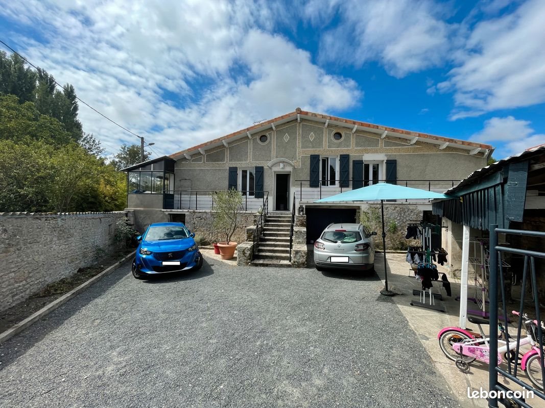 Maison à louer, 88m², Saint-Genis-d'Hiersac