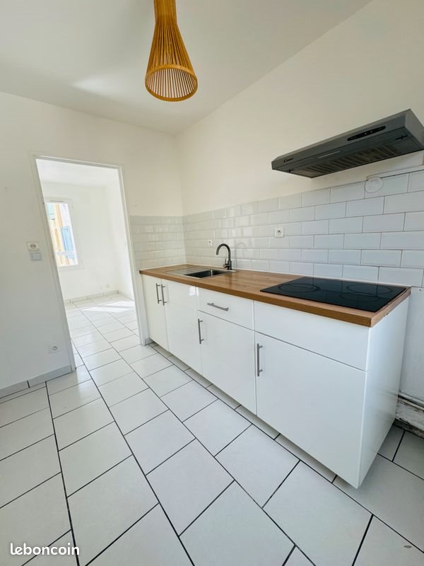 Appartement à louer, 66m², Cogolin