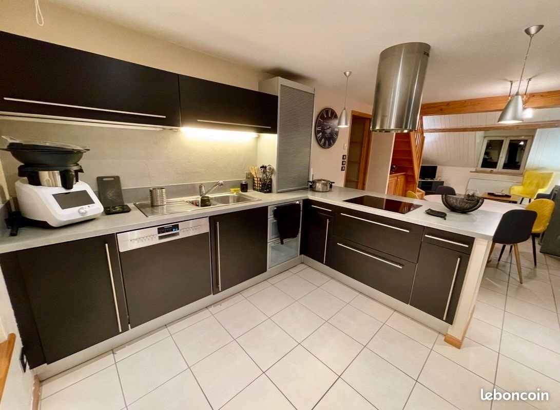 Appartement à vendre, 80m², La Cluse-et-Mijoux