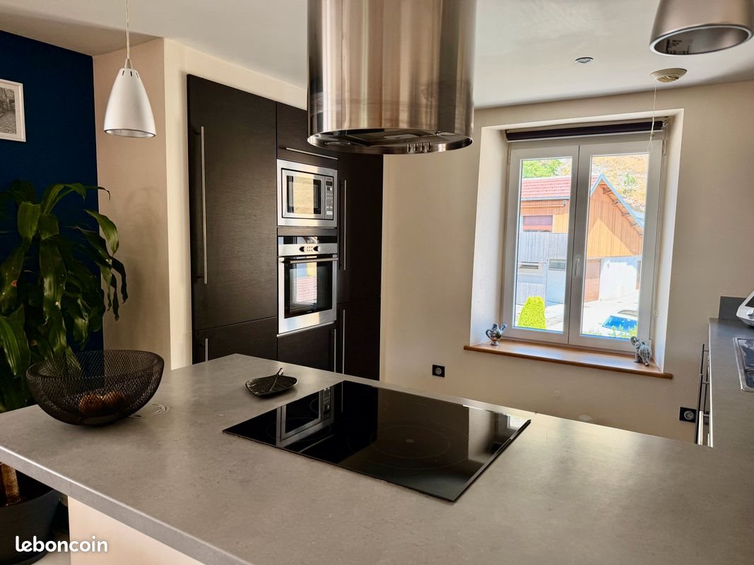 Appartement à vendre, 80m², La Cluse-et-Mijoux