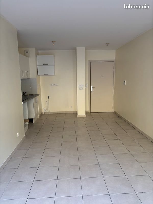 Appartement à louer, 38m², Istres