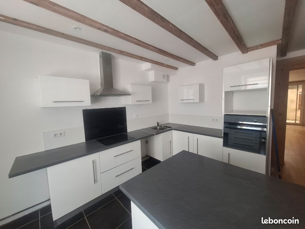 Maison à louer, 120m², Puymirol