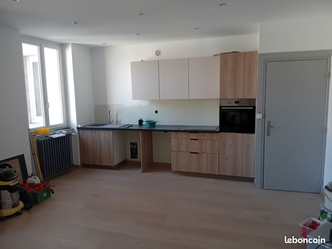 Appartement à louer, 45m², Riotord