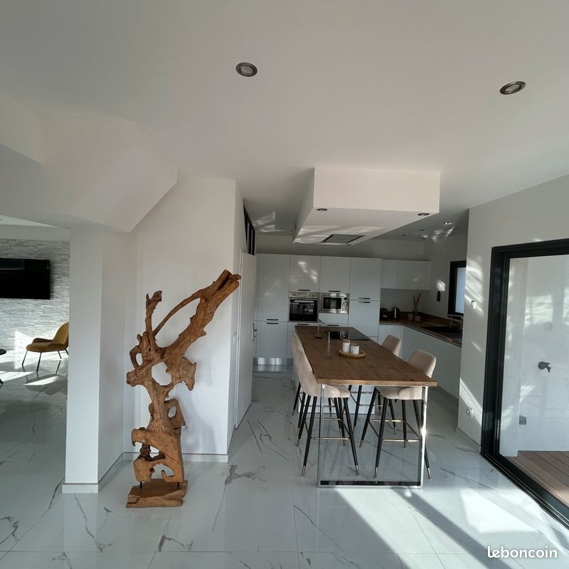 Maison à louer, 165m², Saint-Aunès
