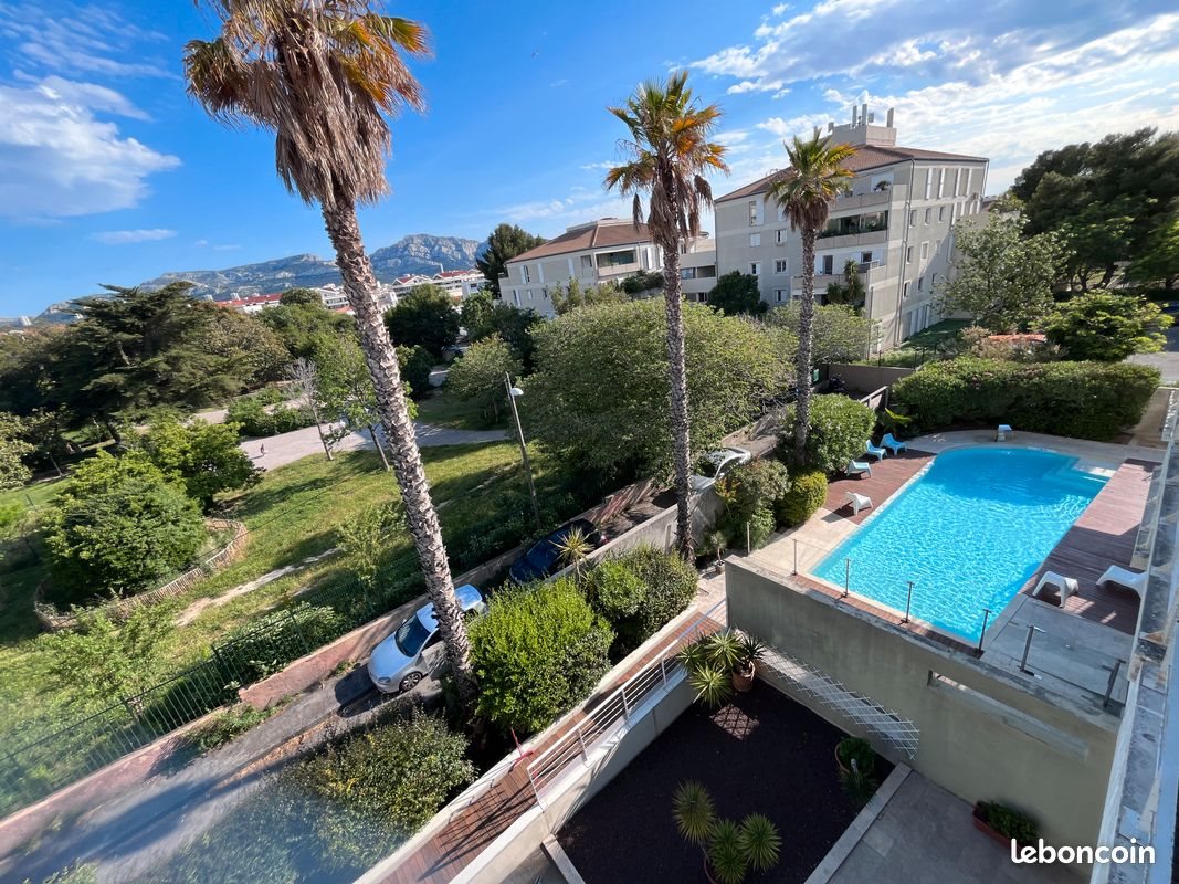 Appartement à louer, 21m², Marseille 8ème
