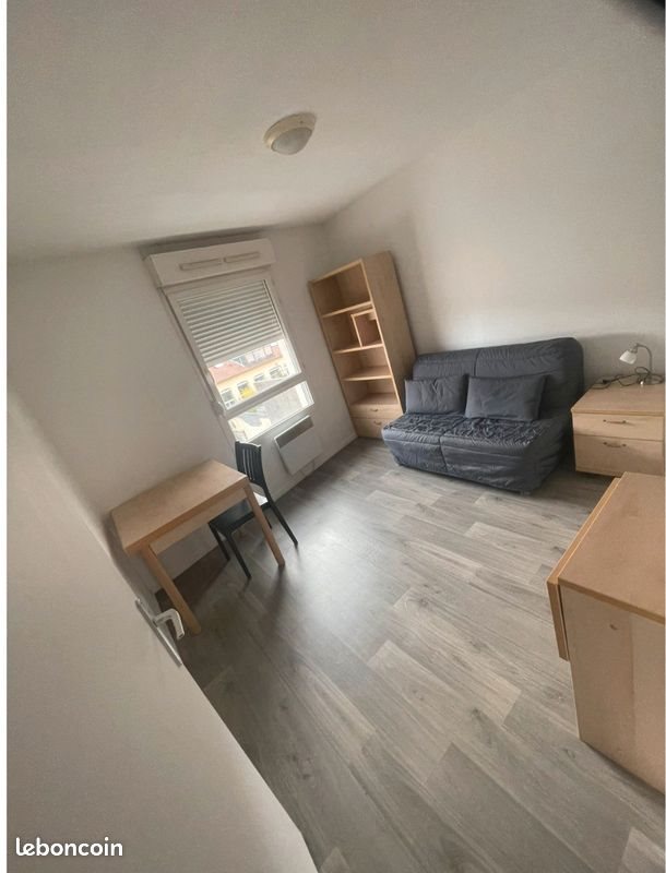 Appartement à louer, 18m², Saint-Etienne