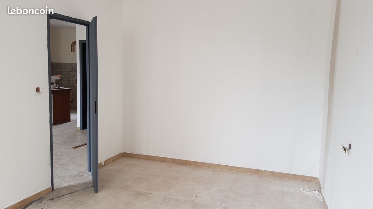 Appartement à louer, 51m², Laroque-d'Olmes