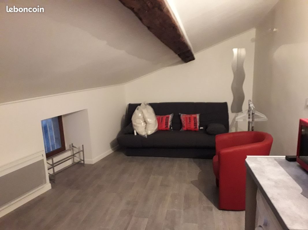 Appartement à louer, 19m², Issoire