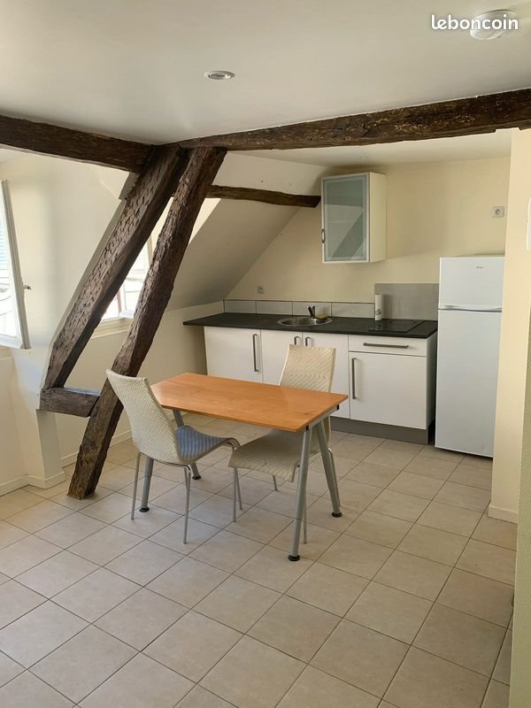 Appartement à louer, 26m², Joigny