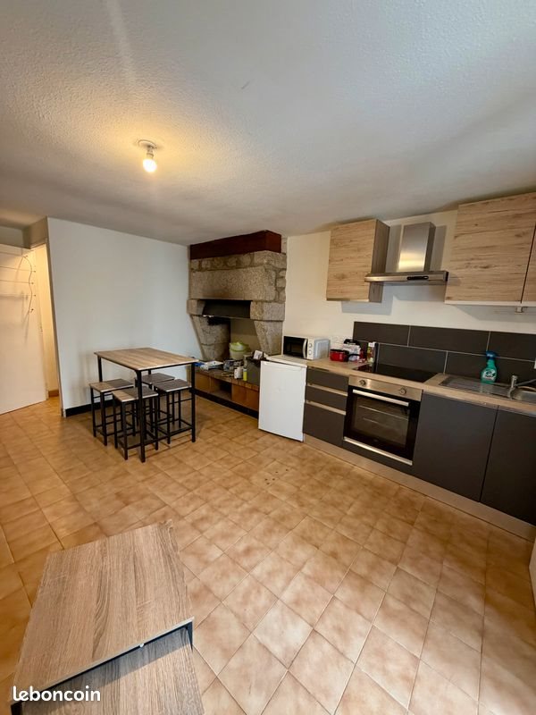 Appartement à louer, 28m², Saint-Chély-d'Apcher