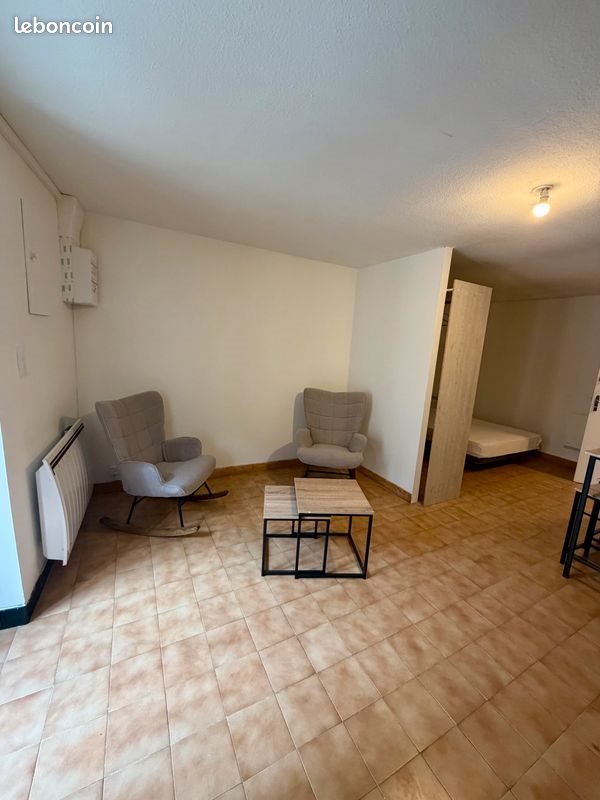 Appartement à louer, 28m², Saint-Chély-d'Apcher