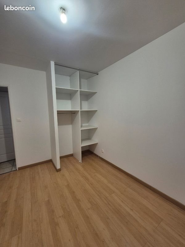 Appartement à louer, 61m², La Romagne