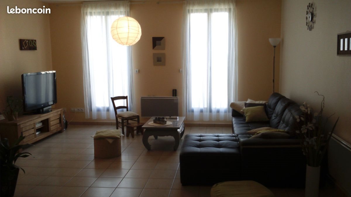 Appartement à louer, 80m², Monclar