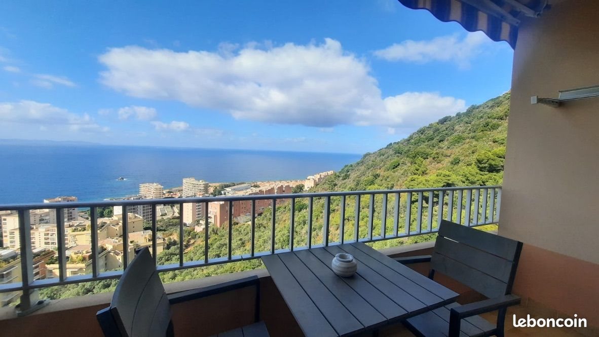 Appartement à louer, 28m², Ajaccio