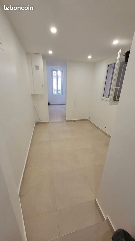Appartement à louer, 25m², Courbevoie