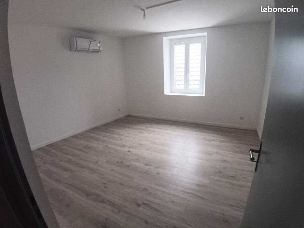 Appartement à louer, 73m², Amancey