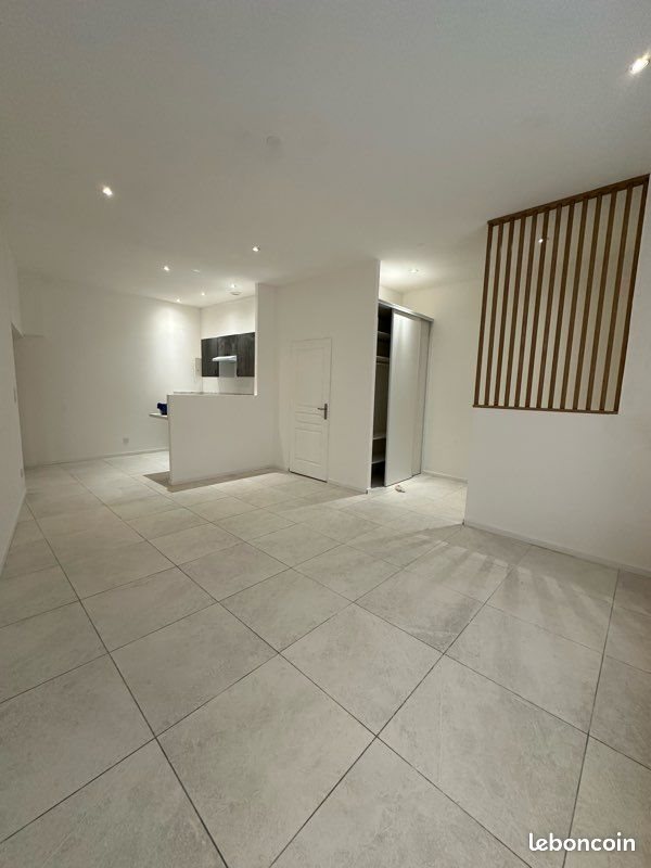 Appartement à vendre, 50m², Vias