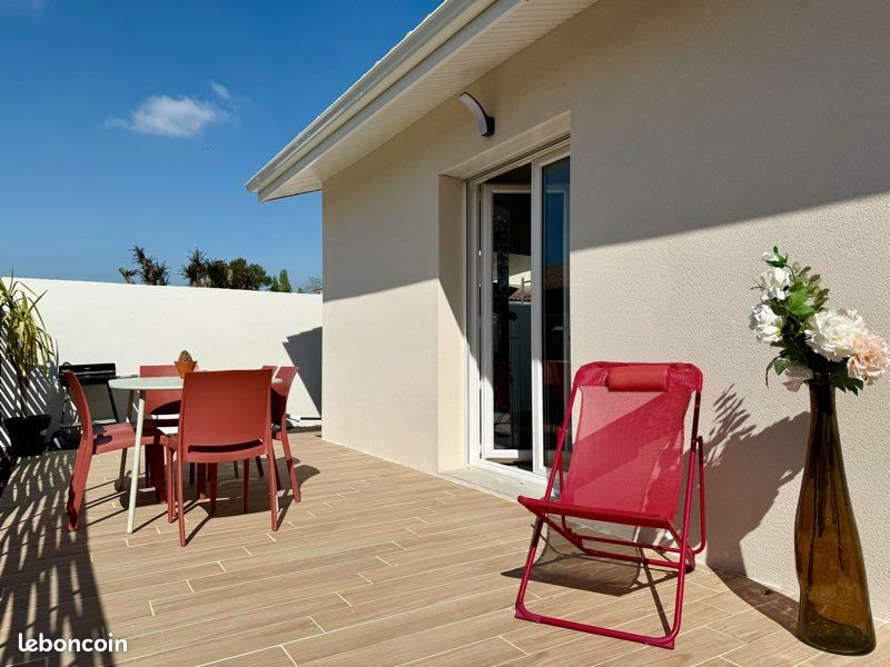 Maison à louer, 90m², Salles