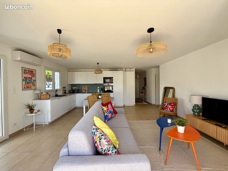 Maison à louer, 90m², Salles