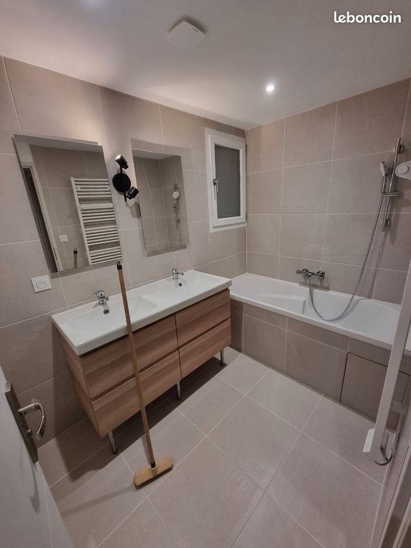 Maison à louer, 76m², Messimy
