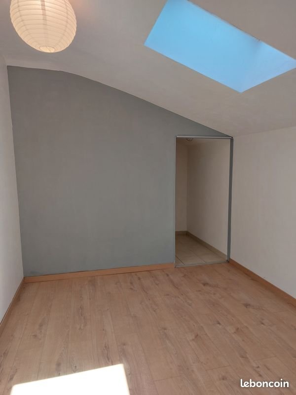 Appartement à louer, 85m², Aubenas