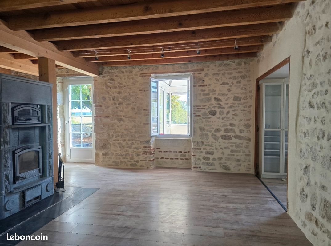 Maison à vendre, 200m², Ébreuil