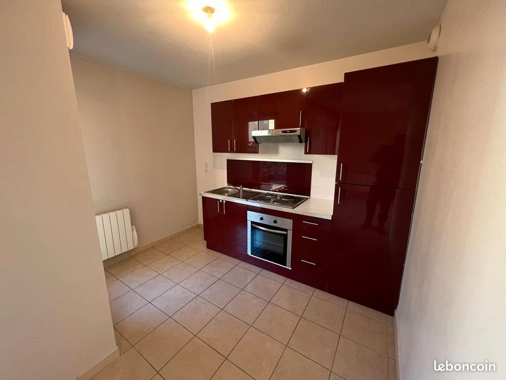 Appartement à louer, 45m², Riom