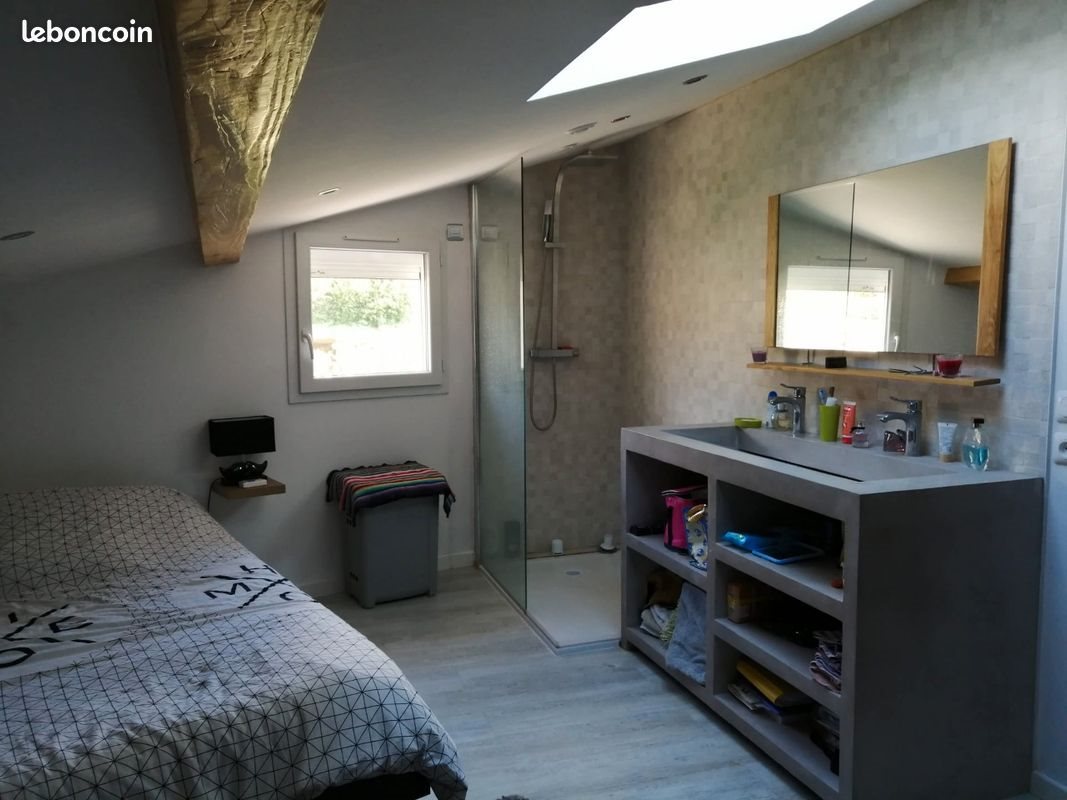 Appartement à louer, 40m², Pont-Evêque