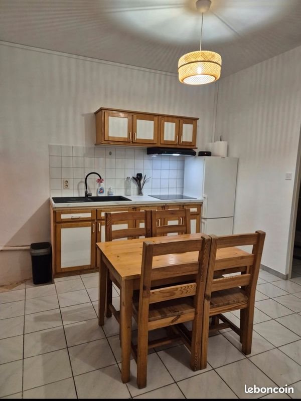 Appartement à louer, 34m², Nîmes