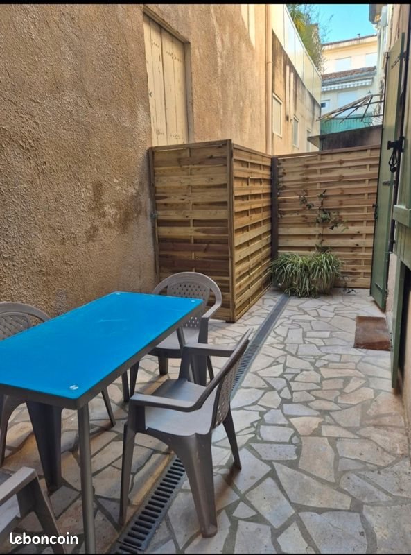 Appartement à louer, 34m², Nîmes