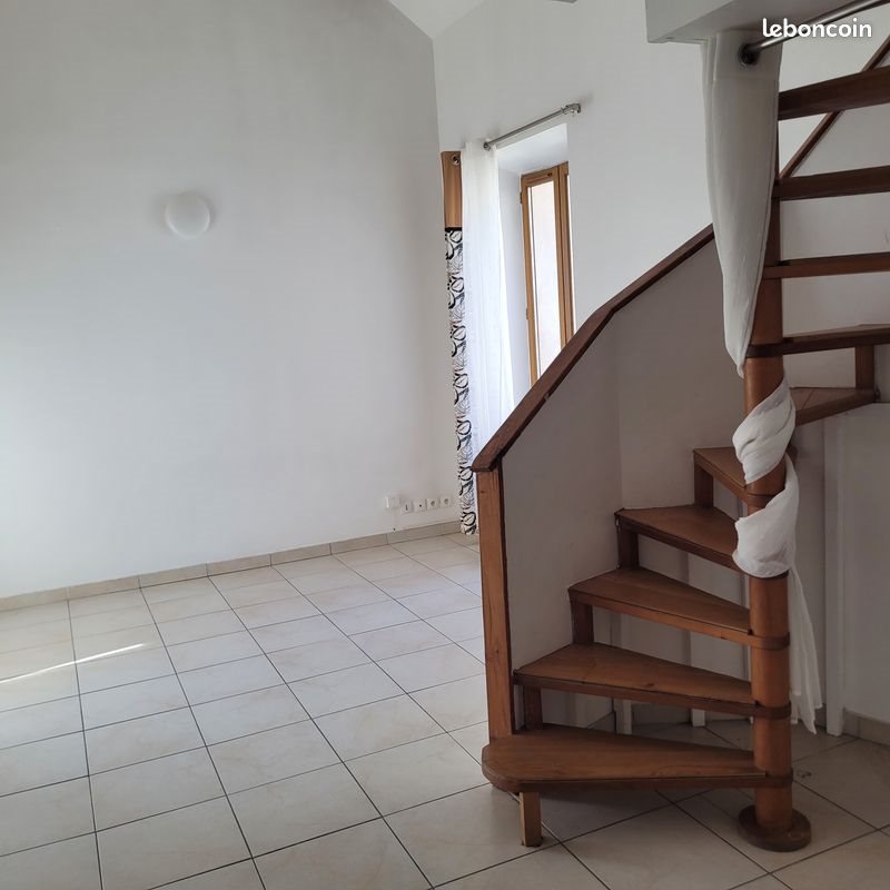 Appartement à louer, 20m², Nézel