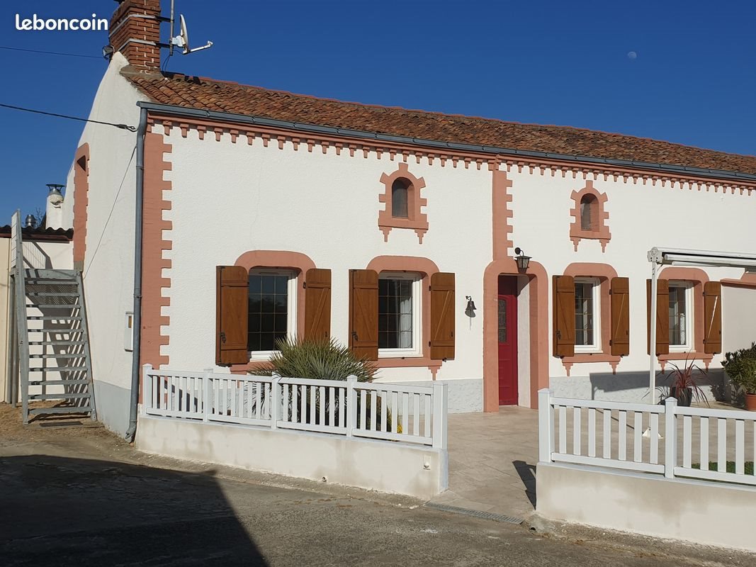 Maison à louer, 95m², Valanjou