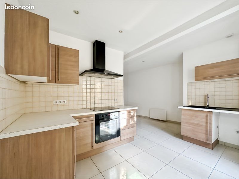 Maison à louer, 75m², Cognac