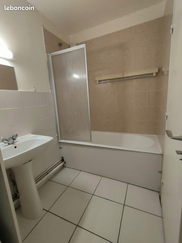 Appartement à louer, 87m², Evry