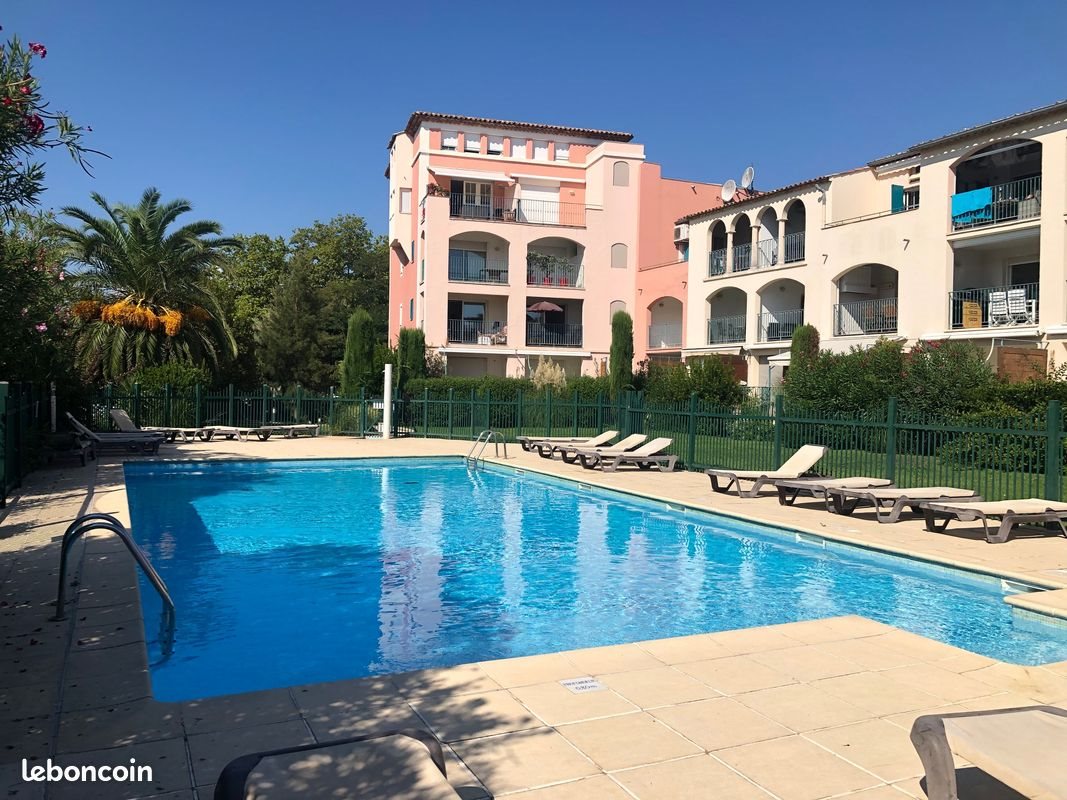 Appartement à louer, 65m², Grimaud