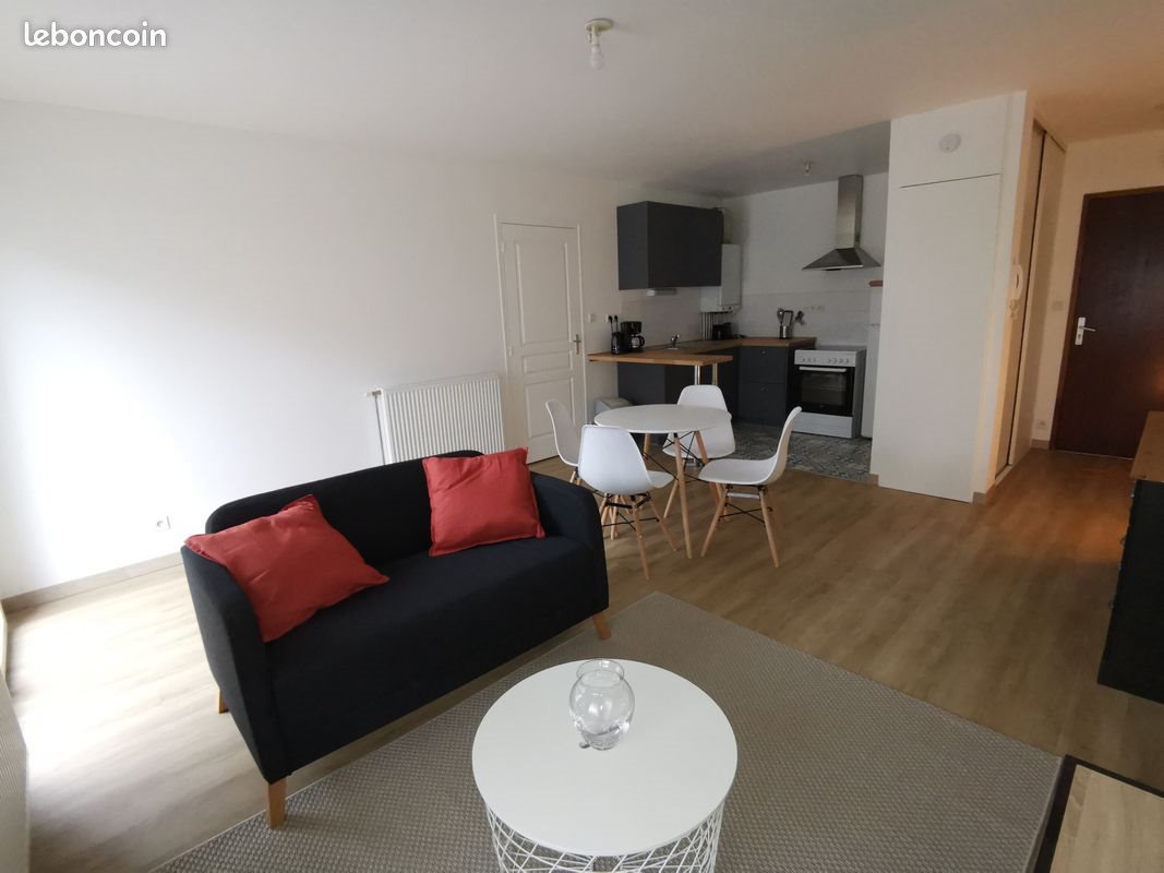 Appartement à louer, 45m², Châteaubourg