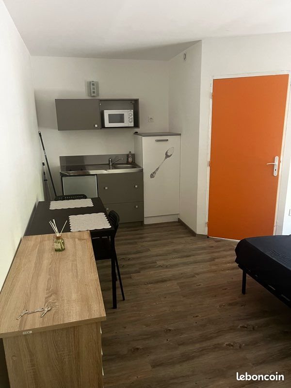 Appartement à louer, 21m², Saint-Sébastien-de-Morsent