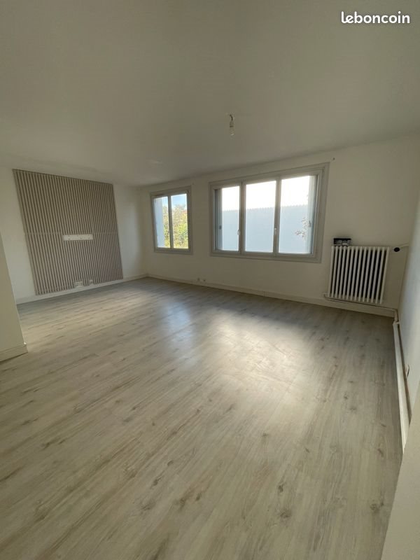 Appartement à louer, 66m², Buxerolles