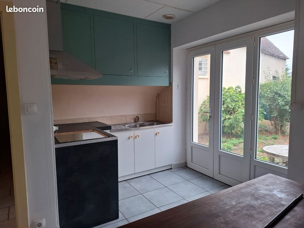 Maison à louer, 53m², Montmarault