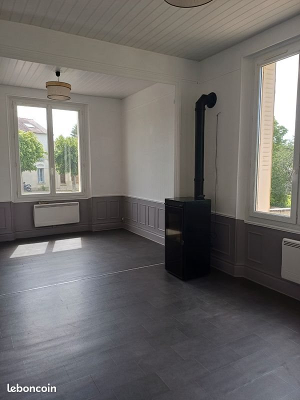 Maison à louer, 75m², Esternay